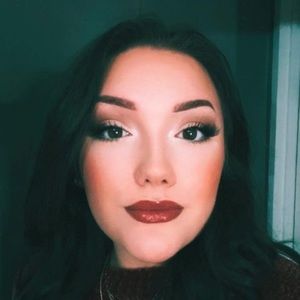Meet your Posher, Brea